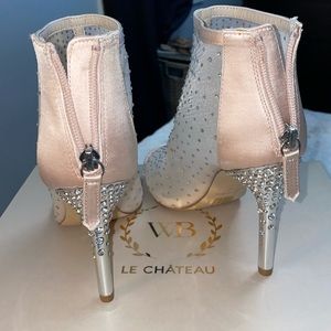 NWT Le Chateau Open Toe Booties